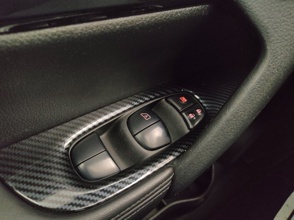 2020 Nissan Rogue in Des Moines, IA 50310 - 18108287 27