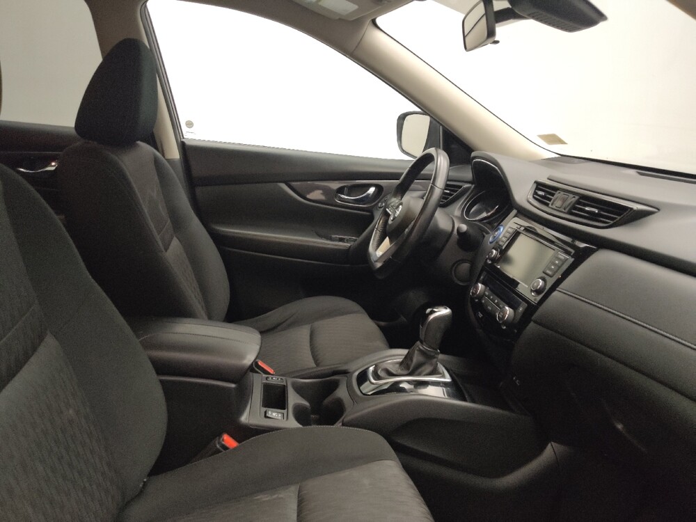 2020 Nissan Rogue in Des Moines, IA 50310 - 18108287 21