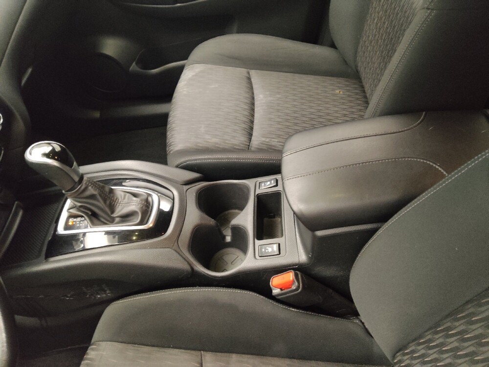 2020 Nissan Rogue in Des Moines, IA 50310 - 18108287 26