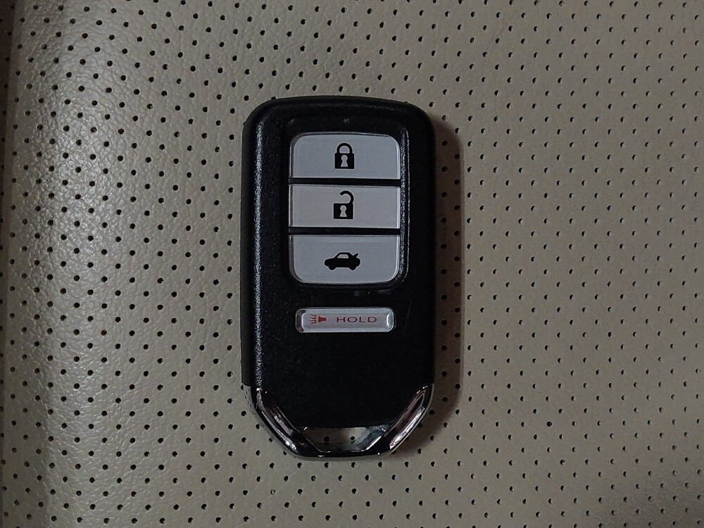 2018 Honda Civic in Kissimmee, FL 34744 - 18108288 32