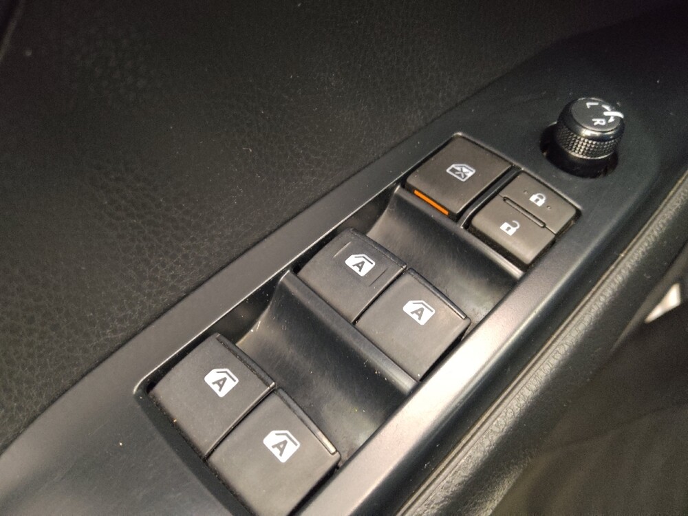 2020 Toyota Camry in Des Moines, IA 50310 - 18108290 27