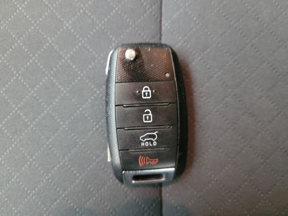 2017 Kia Sorento in Memphis, TN 38128 - 18108305 32