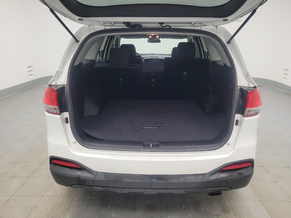 2017 Kia Sorento in Memphis, TN 38128 - 18108305 29