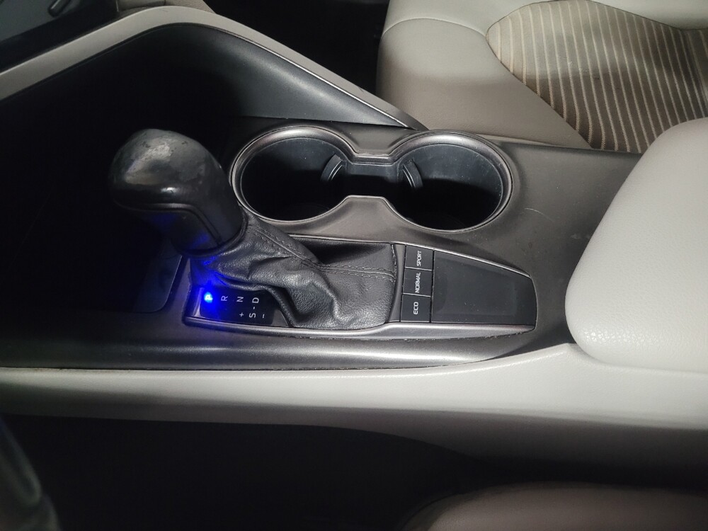 2022 Toyota Camry in Conyers, GA 30094 - 18108313 26