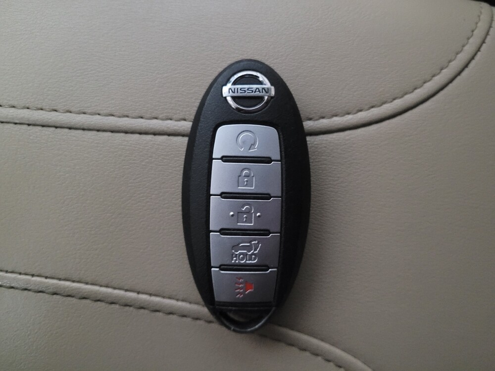 2018 Nissan Rogue in Conyers, GA 30094 - 18108314 32