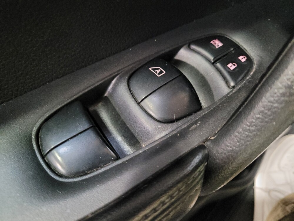 2016 Nissan Rogue in Montclair, CA 91763 - 18108322 27