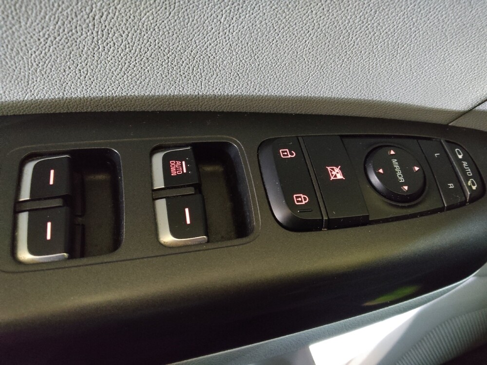 2020 Kia Sportage in Gastonia, NC 28056 - 18108328 27