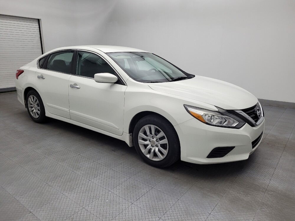 2017 Nissan Altima in Raleigh, NC 27604 - 18108331 11