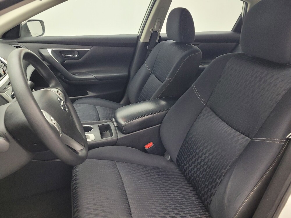 2017 Nissan Altima in Raleigh, NC 27604 - 18108331 17