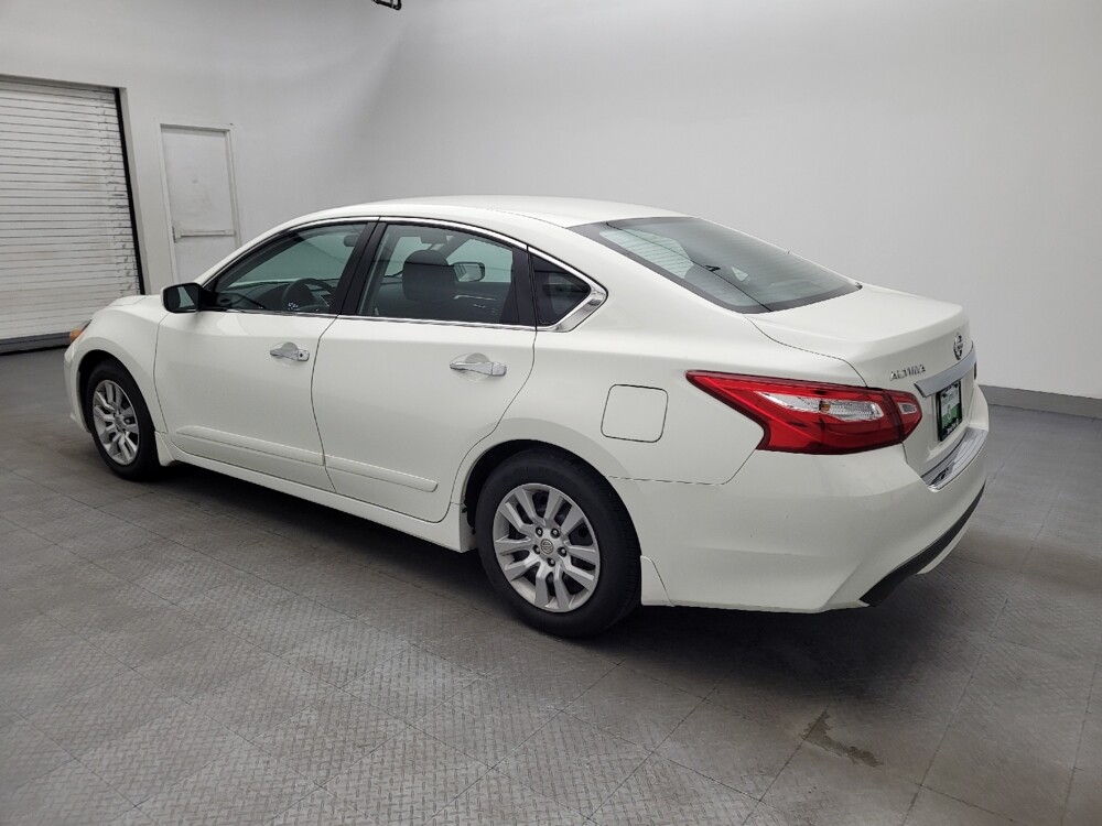 2017 Nissan Altima in Raleigh, NC 27604 - 18108331 3