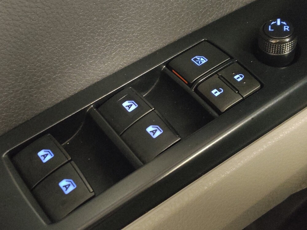 2019 Toyota Camry in San Antonio, TX 78238 - 18108334 27