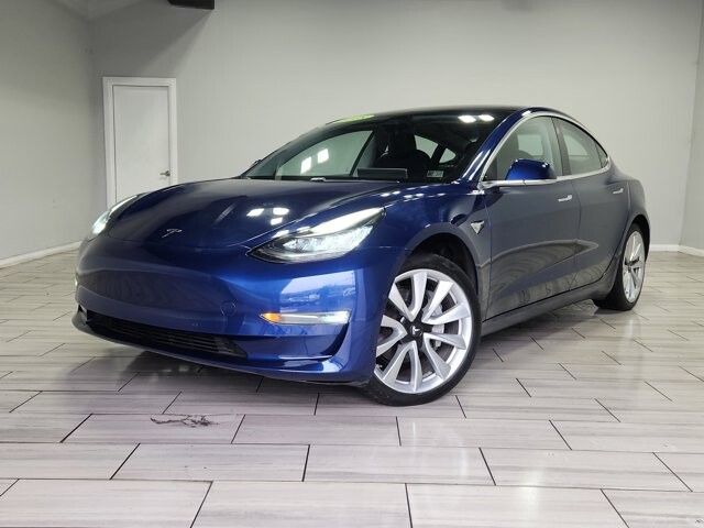 2018 Tesla Model 3 in Cinnaminson, NJ 08077 - 18108345