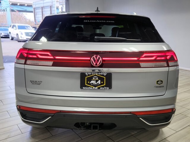 2024 Volkswagen Atlas in Cinnaminson, NJ 08077 - 18108350 4