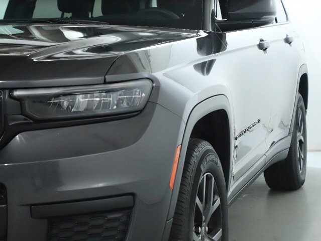 2024 Jeep Grand Cherokee L in Bedford, OH 44146 - 18108352 4