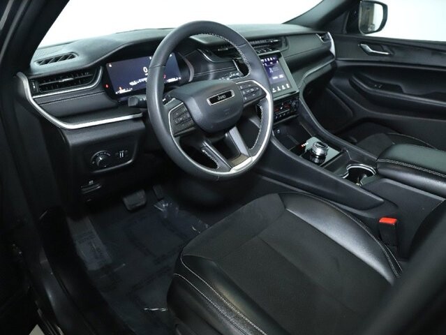 2024 Jeep Grand Cherokee L in Bedford, OH 44146 - 18108352 19