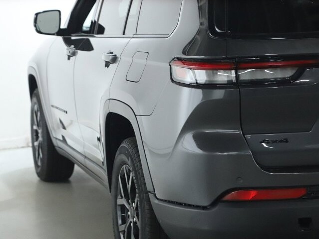 2024 Jeep Grand Cherokee L in Bedford, OH 44146 - 18108352 44