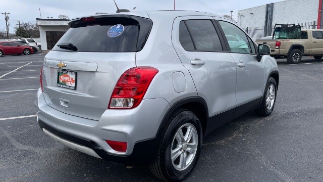 2021 Chevrolet Trax in Dallas, TX 75228 - 18108357 5