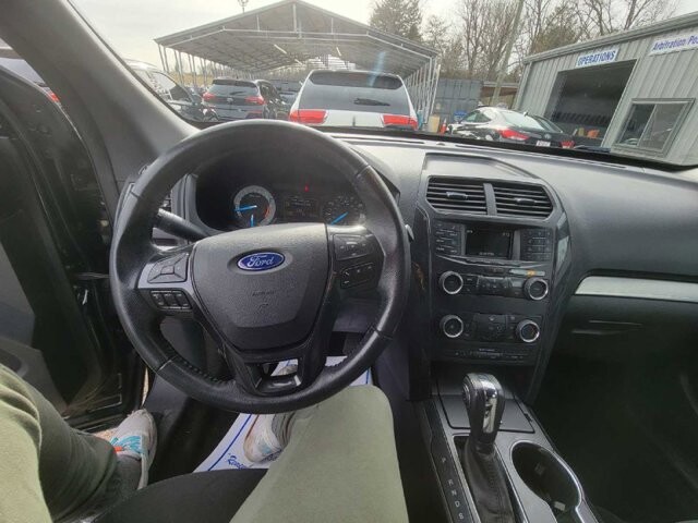 2018 Ford Explorer in Knoxville, TN 37912 - 18108363 6