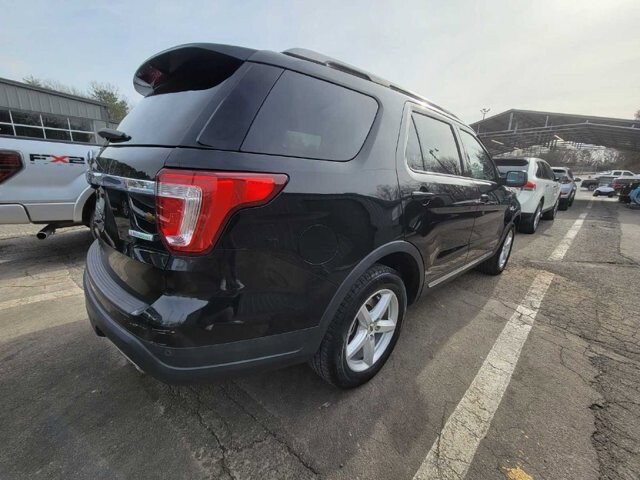 2018 Ford Explorer in Knoxville, TN 37912 - 18108363 3