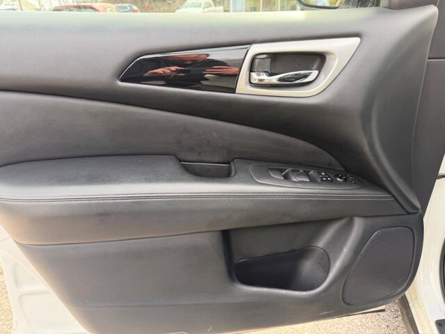 2020 Nissan Pathfinder in Baltimore, MD 21225 - 18108383 16