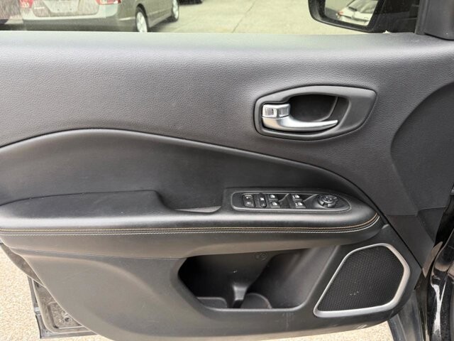 2018 Jeep Compass in Baltimore, MD 21225 - 18108390 17