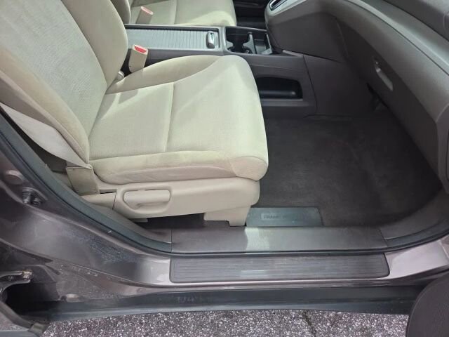 2014 Honda CR-V in Greenville, SC 29607 - 18108394 18