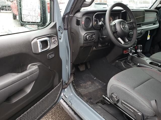 2026 Jeep Wrangler in Bedford, OH 44146 - 18108399 6