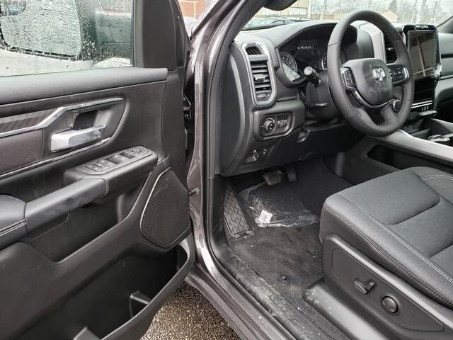 2026 RAM 1500 in Bedford, OH 44146 - 18108402 6