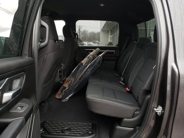 2026 RAM 1500 in Bedford, OH 44146 - 18108402 7