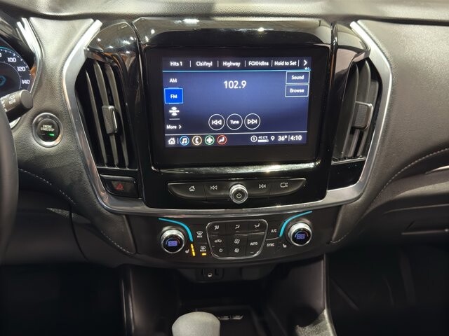 2023 Chevrolet Traverse in Burlington, WI 53105 - 18108409 28