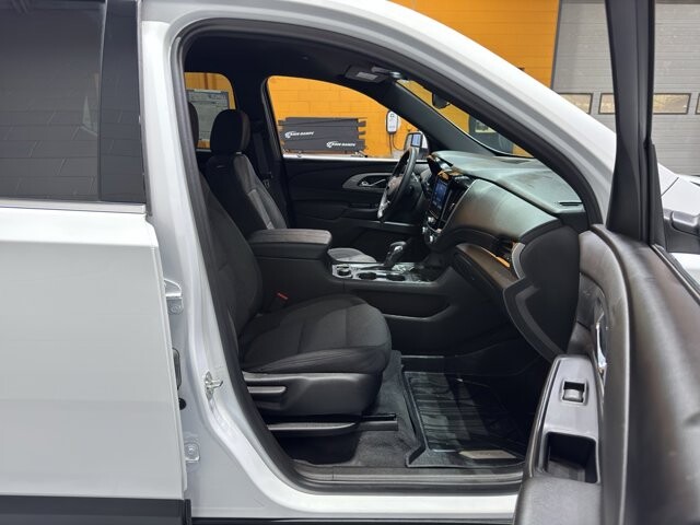 2023 Chevrolet Traverse in Burlington, WI 53105 - 18108409 18