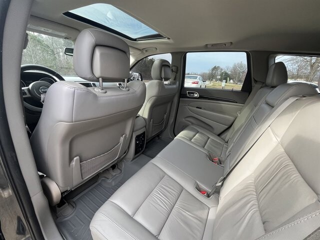 2012 Jeep Grand Cherokee in Flowery Branch, GA 30542 - 18108413 11