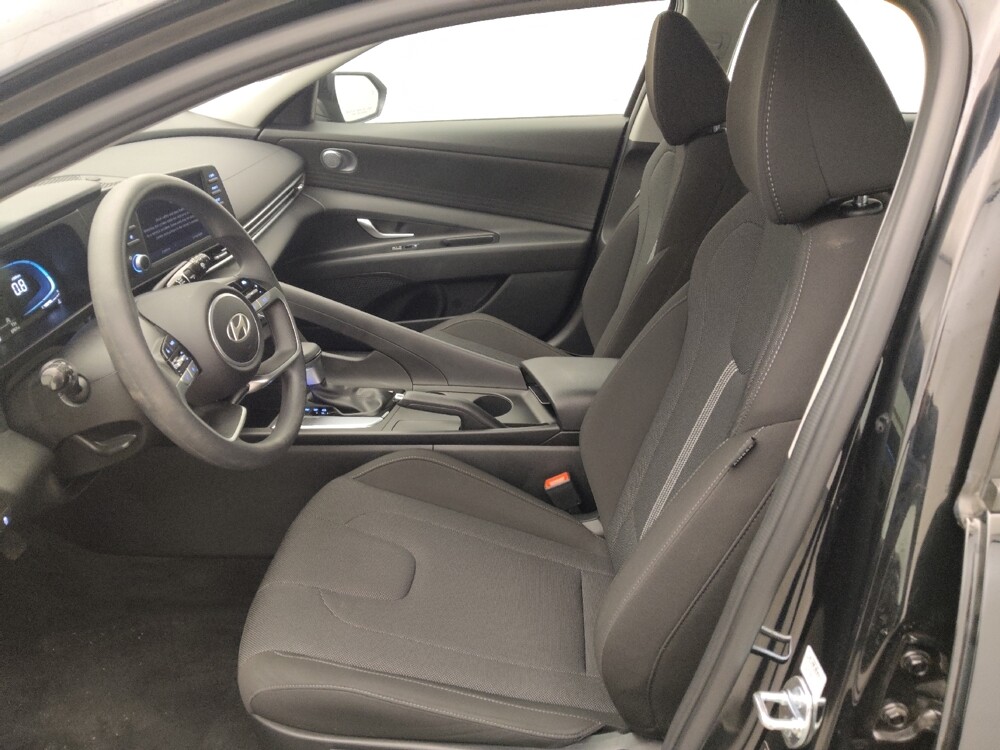 2025 Hyundai Elantra in Live Oak, TX 78233 - 18108415 17