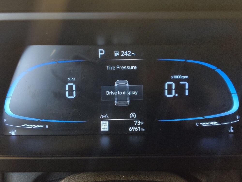 2025 Hyundai Elantra in Live Oak, TX 78233 - 18108415 23