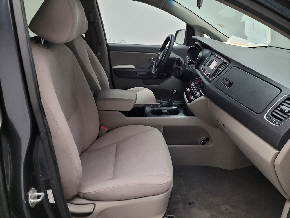 2016 Kia Sedona in Downey, CA 90241 - 18108418 21