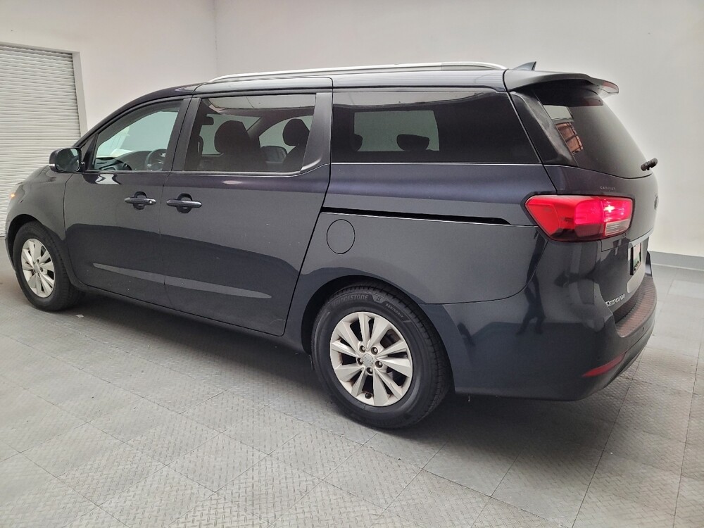 2016 Kia Sedona in Downey, CA 90241 - 18108418 3