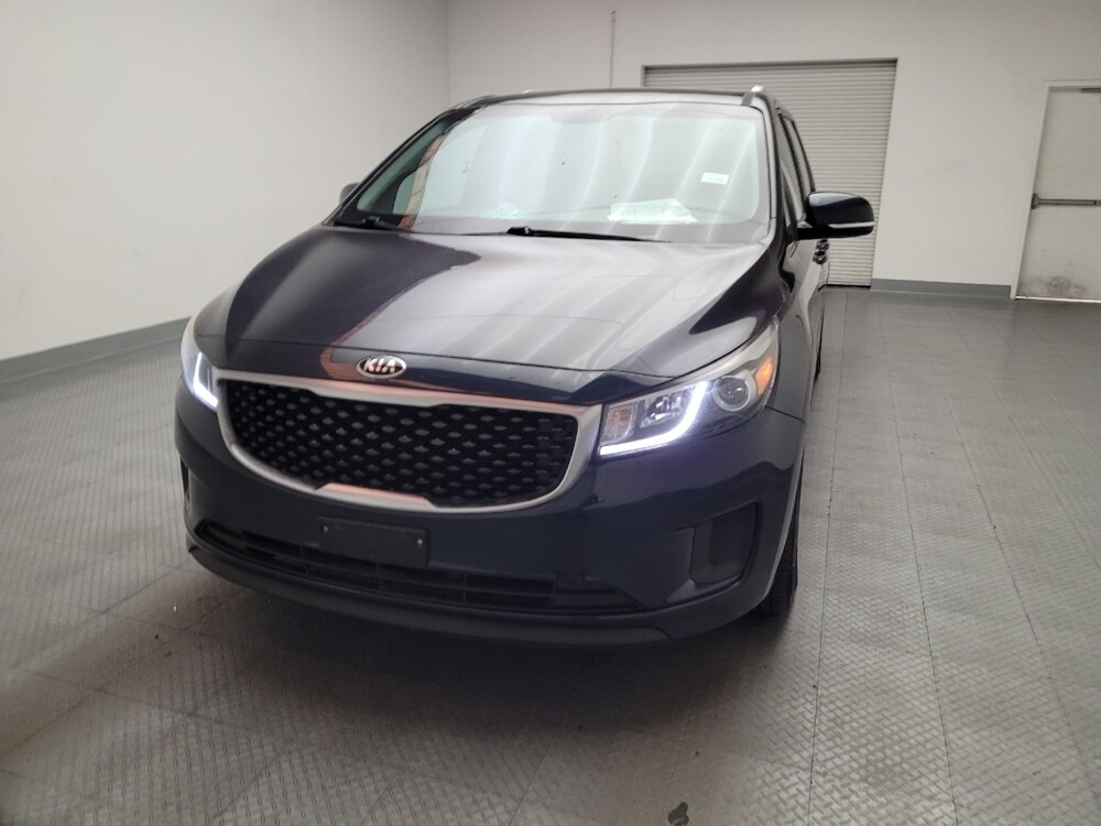 2016 Kia Sedona in Downey, CA 90241 - 18108418 15