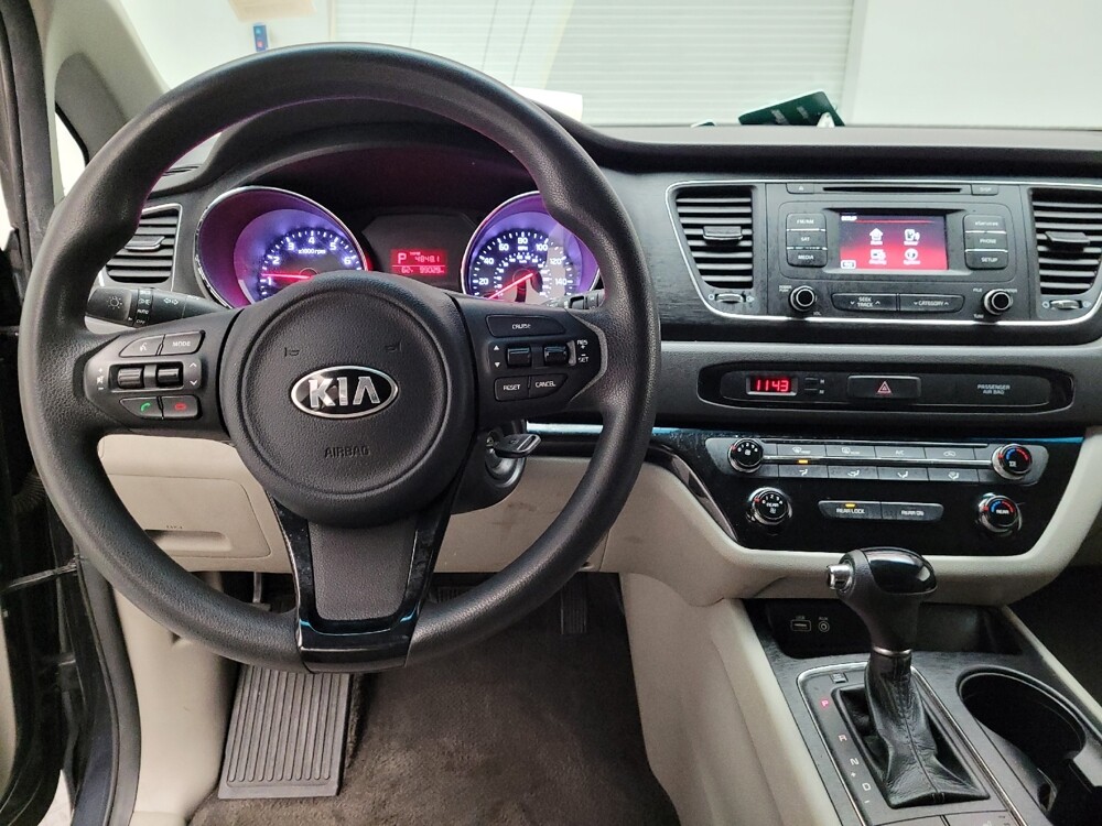 2016 Kia Sedona in Downey, CA 90241 - 18108418 22