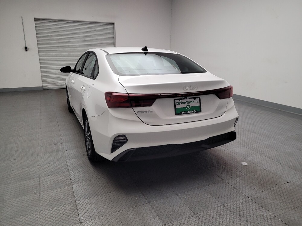 2024 Kia Forte in Riverside, CA 92504 - 18108419 6