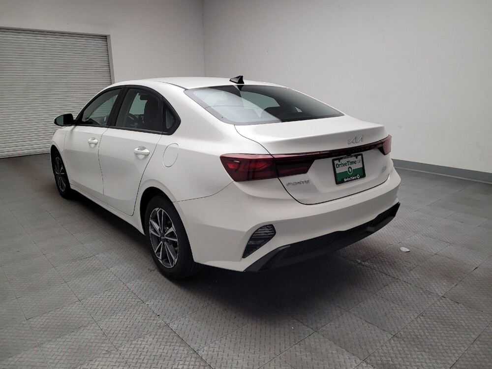 2024 Kia Forte in Riverside, CA 92504 - 18108419 5