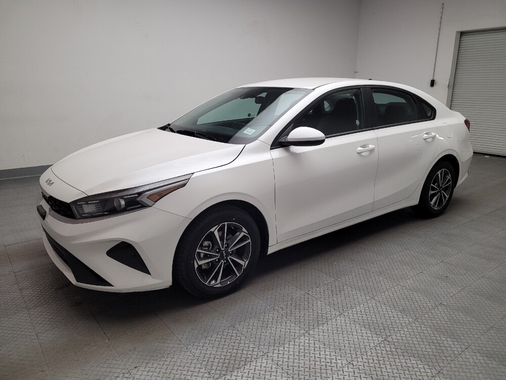 2024 Kia Forte in Riverside, CA 92504 - 18108419 2