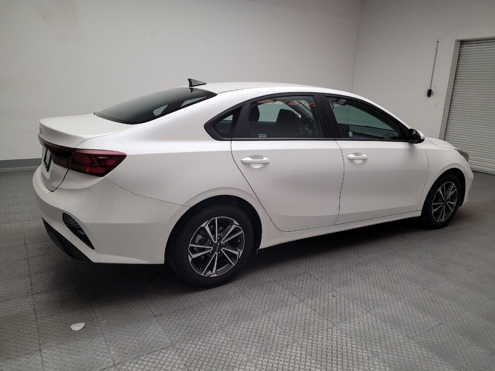 2024 Kia Forte in Riverside, CA 92504 - 18108419 10