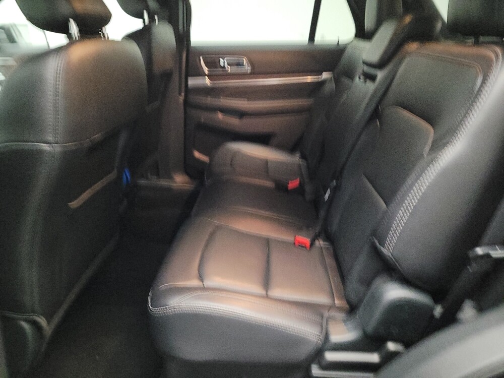 2019 Ford Explorer in Downey, CA 90241 - 18108422 18