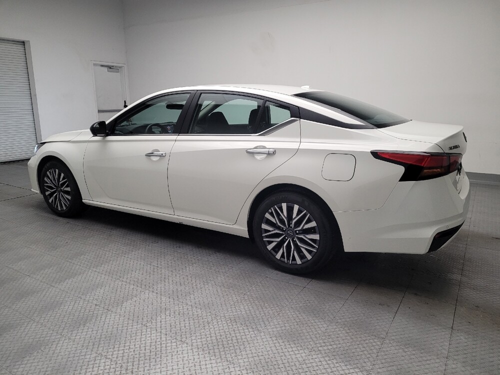 2025 Nissan Altima in Sacramento, CA 95821 - 18108423 3