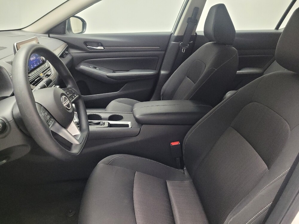 2025 Nissan Altima in Sacramento, CA 95821 - 18108423 17