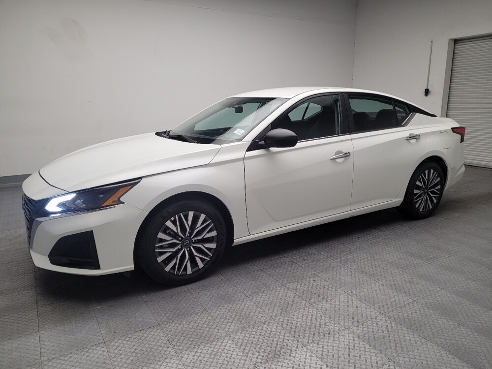 2025 Nissan Altima in Sacramento, CA 95821 - 18108423 2