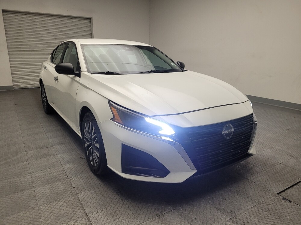 2025 Nissan Altima in Sacramento, CA 95821 - 18108423 14