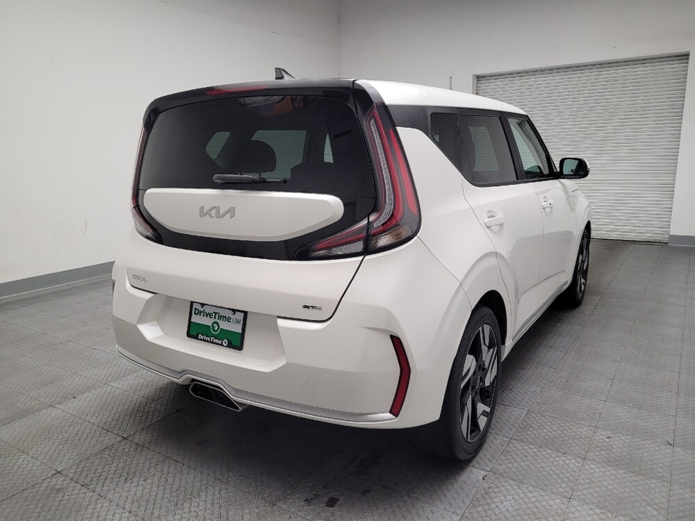 2023 Kia Soul in Riverside, CA 92504 - 18108426 7