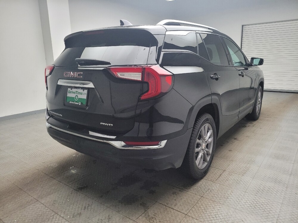 2024 GMC Terrain in Eastpointe, MI 48021 - 18108431 9