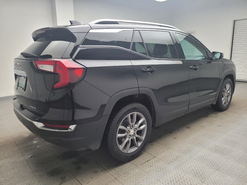 2024 GMC Terrain in Eastpointe, MI 48021 - 18108431 10